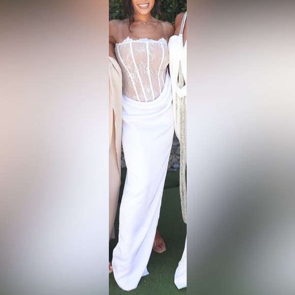 Nalani Maxi Dress in White - Picture 2 of 2